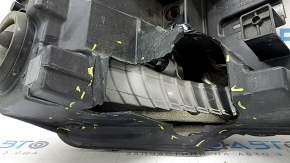 Фара передняя левая Ford F-150 18-20 голая, галоген, сломан корпус, царапины