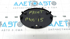 Эмблема значок переднего бампера Toyota Prius V 12-17 сломана направляющая
