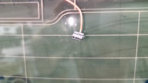 Стекло заднее двери багажника Audi Q3 83A 19-25 тонировка, царапины, подогрев, отпаян контакт