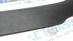 Panou ornamental consolă centrală Chevrolet Volt 16, partea stângă, inferioară, negru, zgârieturi