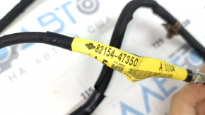 Cablaj pentru ușa stânga spate a unui Toyota Prius V 12-17