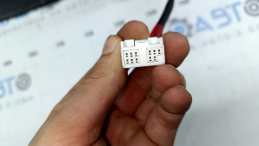 Зеркало боковое правое в сборе Toyota Prius 50 16-20 6 пинов, BSM, черное с хром молдингом, царапины, сколы
