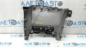 Ornamente gri pe bordul central inferior al Toyota Prius V 15-17, zgârieturi