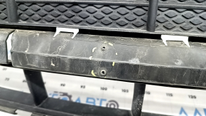 Grilă bară față, centrală, Porsche Macan 15-18, structură, pentru senzori de parcare, găuri care nu sunt din fabrică, elemente de fixare rupte