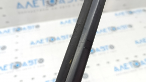 Ornamente geam ușă, centru stânga față, Toyota Prius V 12-17, negru mat, zgârieturi