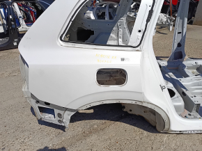 Aripă spate dreapta Volvo XC90 16-26 pe caroserie, alb, coroziune