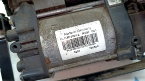 Suport ruginit compresor suspensie pneumatică Volvo XC90 16-26