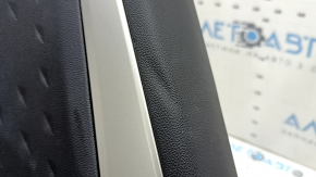 Panou ușă stânga față pentru Ford Escape MK4 2020-2022, negru cu inserție din plastic negru, cotieră din piele neagră, ornament gri, cu mâner, zgârieturi, lovituri