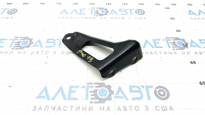 Кронштейн выпускного коллектора Toyota Prius V 12-17