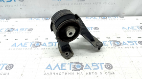 Microfisuri la suportul motorului spate la Toyota Prius V 12-17
