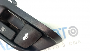 Рычаг открытия лючка бензобака и крышки багажника Toyota Camry v55 15-17 usa, царапины, надлом крепления