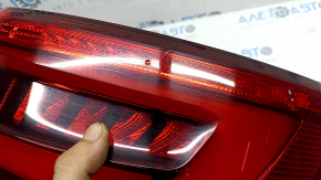 Фонарь внешний крыло правый Audi A4 B9 17-17 седан LED, царапины, в клее