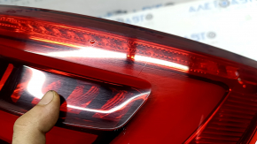 Фонарь внешний крыло правый Audi A4 B9 17-17 седан LED, царапины, в клее