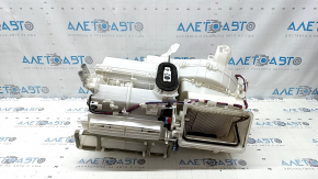 Arzătorul asamblat pentru Toyota Prius V 12-17
