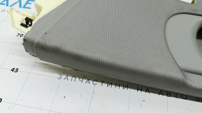 Ornament stâlp central stânga sus pentru Audi A6 C8 19-23 gri, sub deflector, necesită curățare, zgârieturi