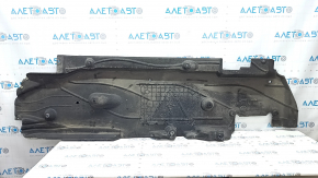 Protecție partea inferioară dreapta pentru Ford Escape MK4 2020 hibrid, rupturi, fragmente lipsă