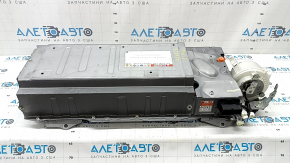 Ansamblu baterie Toyota Prius V 12-17 114kV 4.5-5.2Ah, 2015, cu ventilator, coroziune carcasă