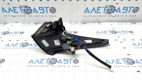 Lampă aripă stângă superioară pentru Toyota Prius 50 19-22, fragment lipsă, zgârieturi, suport rupt, lipită