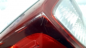Lampă aripă stângă superioară pentru Toyota Prius 50 19-22, fragment lipsă, zgârieturi, suport rupt, lipită