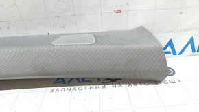 Накладка передней стойки верхняя правая Audi A6 C8 19-23 серая, без накладки дефелектора, надлом направляющей, под чистку