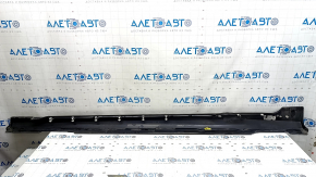 Prag dreapta Audi A6 C8 19-25 S-Line, albastru LX5B, zgârieturi, rupturi, urme de zgârieturi