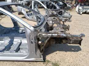 Четверть передняя правая Audi A4 B9 17-25 на кузове, серебро