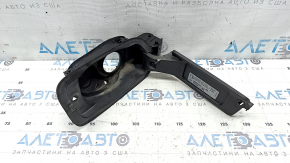 Корпус лючка бензобака Audi A6 C8 19-25 надорван уплотнитель