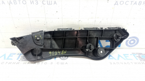 Крепление переднего бампера левое Toyota Rav4 16-18 рест, сломана защелка