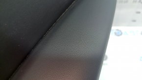 Обшивка двери карточка передняя правая Mazda 3 19-23 4d кожа черная, Japan built, с накладкой динамика и заглушкой ручки, подлокотник и вставка кожа черная, коричневая строчка, царапины