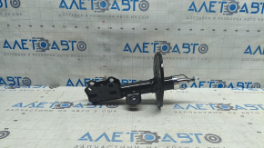 Амортизатор передний правый Toyota Prius V 12-14