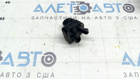 Modulul de iluminare prag dreapta al unui BMW 3 G20 19-26 are un suport defect.