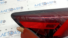 Lampă LED stânga aripă exterioară Ford Escape MK4 23-26, lipită