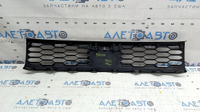 Grilă superioară bara față Mitsubishi Outlander 22-26 pentru cameră și radar