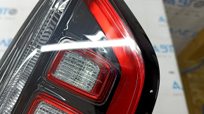 Lampă hayon stânga interioară pentru Jeep Compass 17-26 cu halogen, uzată