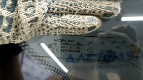 Hayon Jeep Compass 17-26mm, cu geamuri fumurii, PSC argintiu, eleron, stopuri și bare de protecție.