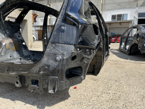 Четверть крыло задняя правая Audi Q5 80A 18-25 на кузове, черная, тычки