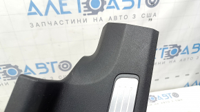Prag interior spate dreapta negru Volvo XC90 16-23 cu inserție cromată, zgârieturi