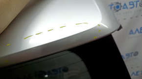 Hayon gol cu geam pentru un Volvo XC90, fabricat în 2016-22, culoare argintiu 711, cu eleron, stop, timonerie ștergătoare, bandă de iluminare și încuietoare și un eleron uzat.