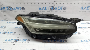 Ansamblu far LED față dreapta Volvo XC90 16-17, zgârieturi, vopsea exfoliată, pânză de păianjen, necesită lustruire