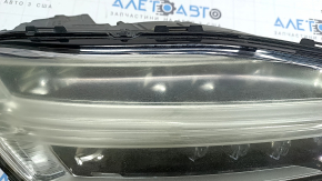 Ansamblu far LED față dreapta Volvo XC90 16-17, zgârieturi, vopsea exfoliată, pânză de păianjen, necesită lustruire