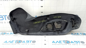 Накладка боковая водительского сиденья левая Jeep Compass 17-26 черная, под электро, побелел пластик, потерта