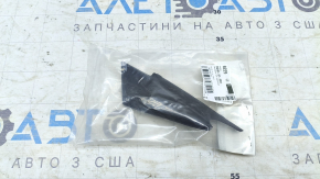 Уплотнитель решетки дворников правый Mazda CX-30 20-25