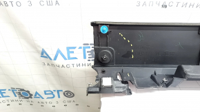 Prag stânga Mitsubishi Outlander 22-26 structură, zgârieturi, fragment lipsă, crăpat