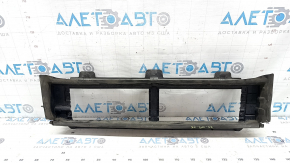 Jaluzele inferioare ale conductei de aer Volvo XC60 22-25