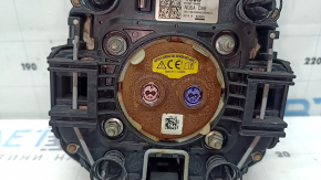 Airbag-ul volanului șoferului de la Kia Sportage 23-25 este negru, topit și are un piston ruginit.