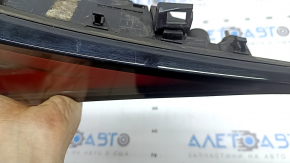 Lampă hayon stânga interioară pentru Kia Sportage 23-25 cu halogen, uzată