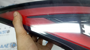 Lampă interioară hayon Kia Sportage 23-25 cu halogen, dreapta, zgârieturi