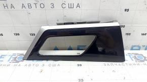 Накладка обшивки двери карточки задняя левая Mitsubishi Outlander 22-23 черный глянец с хромом, царапины