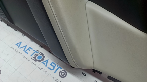 Panou ușă spate dreapta Hyundai Santa Fe 24-26, gri, cotieră și inserție gri deschis, ornament cromat, zgârieturi pe ornament, gata de curățare chimică