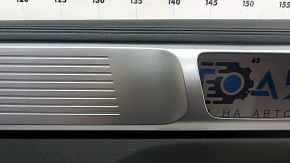 Panou ușă dreapta față Hyundai Santa Fe 2020 2021, gri, cotieră și inserție gri deschis, ornament cromat, zgârieturi